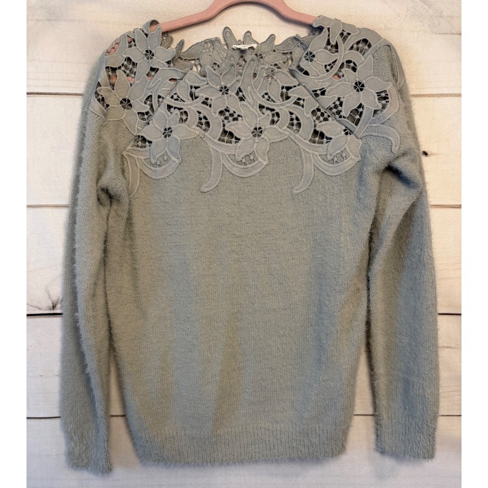 En Creme Womens Sage Green Fuzzy Eyelash Knit Floral Lace Yoke Sweater SM
